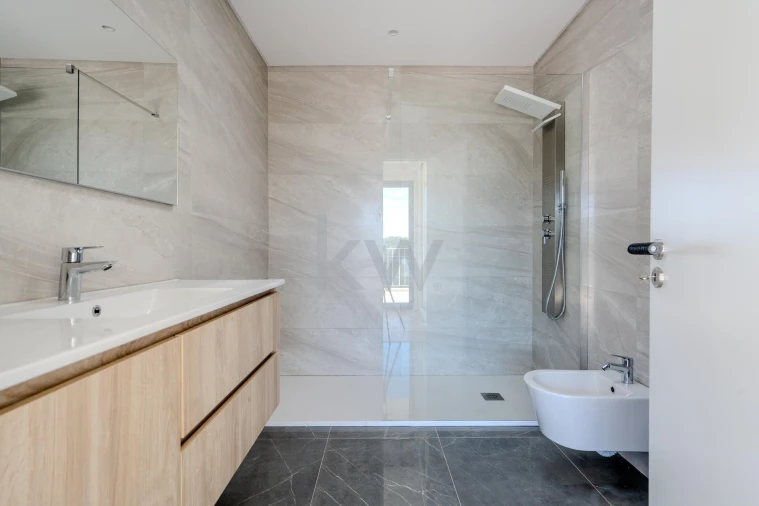 Moradia T3 para Venda em Barcarena Foto 23