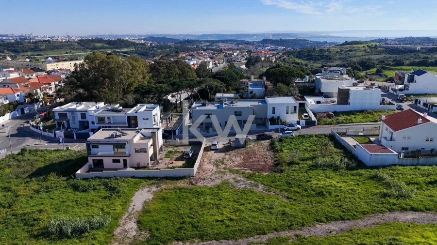 Moradia T3 para Venda em Barcarena Foto 33