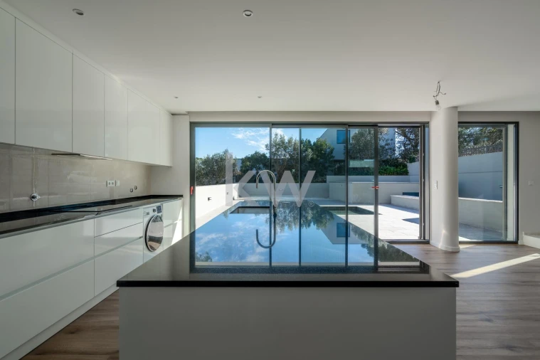 Moradia T3 para Venda em Barcarena Foto 9