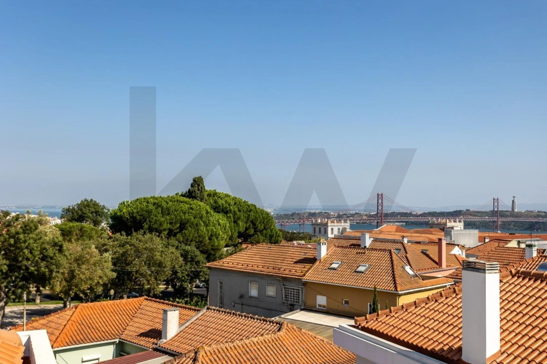 Moradia T4 para Venda em Ajuda Foto 4