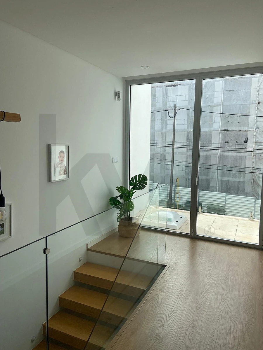 Moradia T3 para Venda em Algueirão-Mem Martins Foto 21