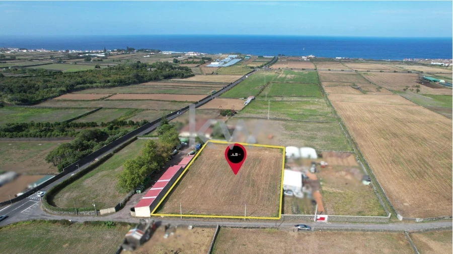 Terreno para Venda em Rabo de Peixe Foto 4