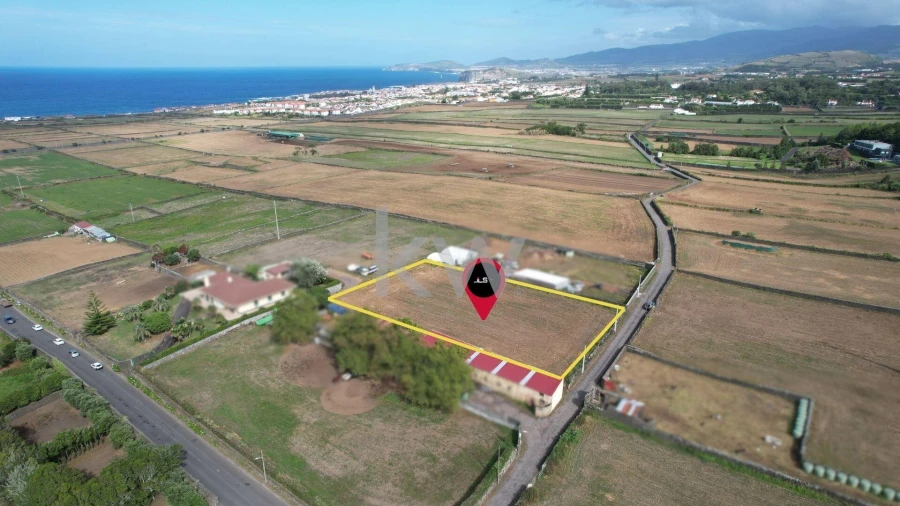 Terreno para Venda em Rabo de Peixe Foto 5