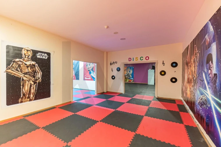 Armazém para Venda em Serzedo e Perosinho Foto 5