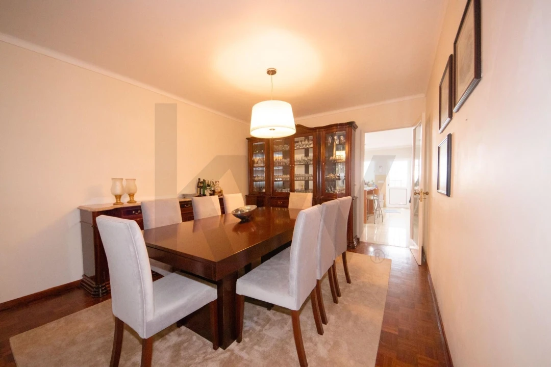 Moradia T3 para Venda em Arrifes Foto 10