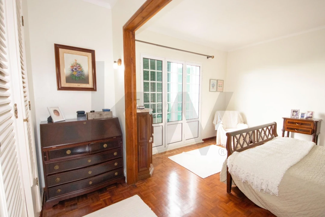 Moradia T3 para Venda em Arrifes Foto 37