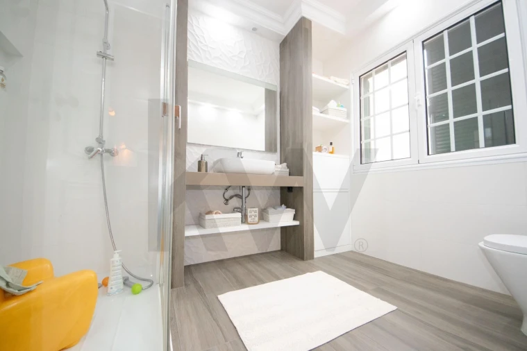 Moradia T3 para Venda em Arrifes Foto 21