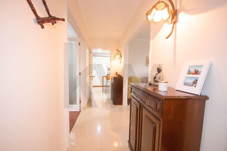 Moradia T3 para Venda em Arrifes Foto 23