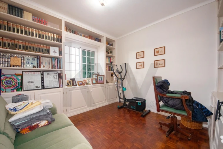 Moradia T3 para Venda em Arrifes Foto 19