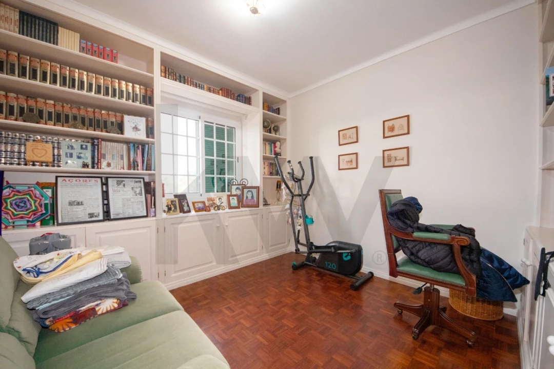 Moradia T3 para Venda em Arrifes Foto 19