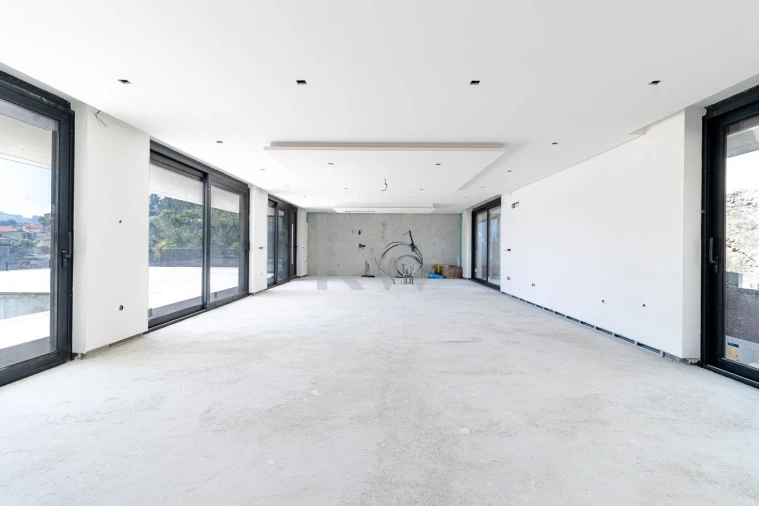 Moradia T4 para Venda em Gondifelos, Cavalões e Outiz Foto 8