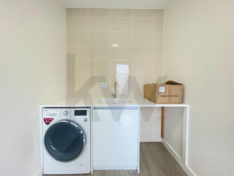 Moradia T3 para Venda em Ribeira Brava Foto 8