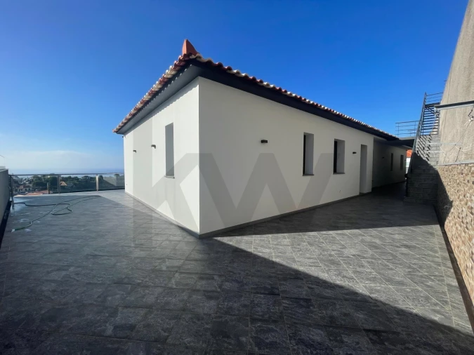 Moradia T3 para Venda em Ribeira Brava Foto 17