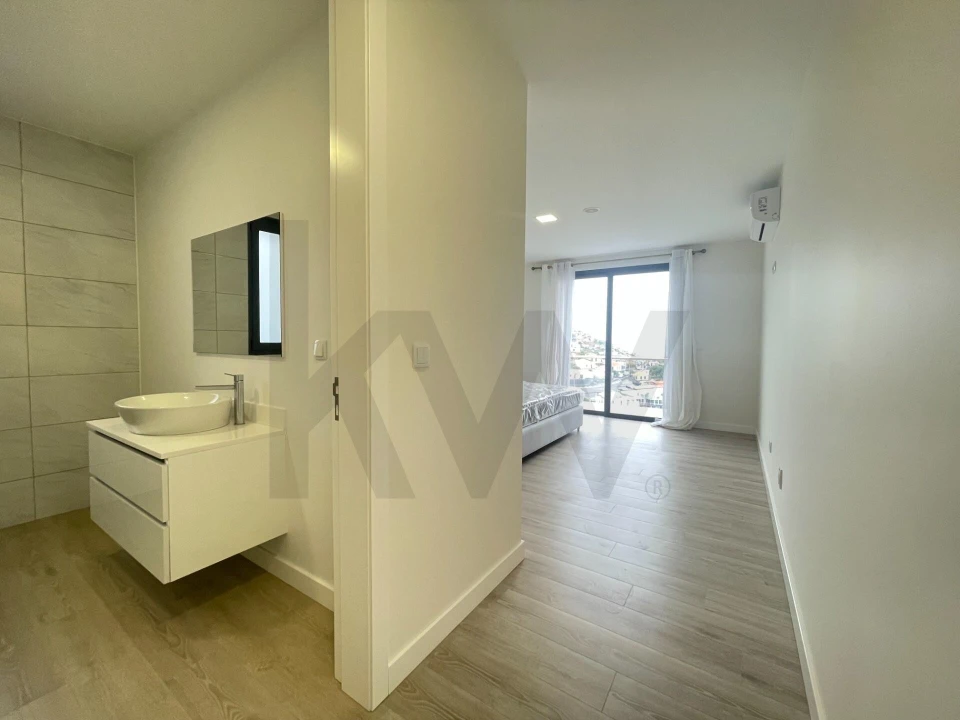 Moradia T3 para Venda em Ribeira Brava Foto 14