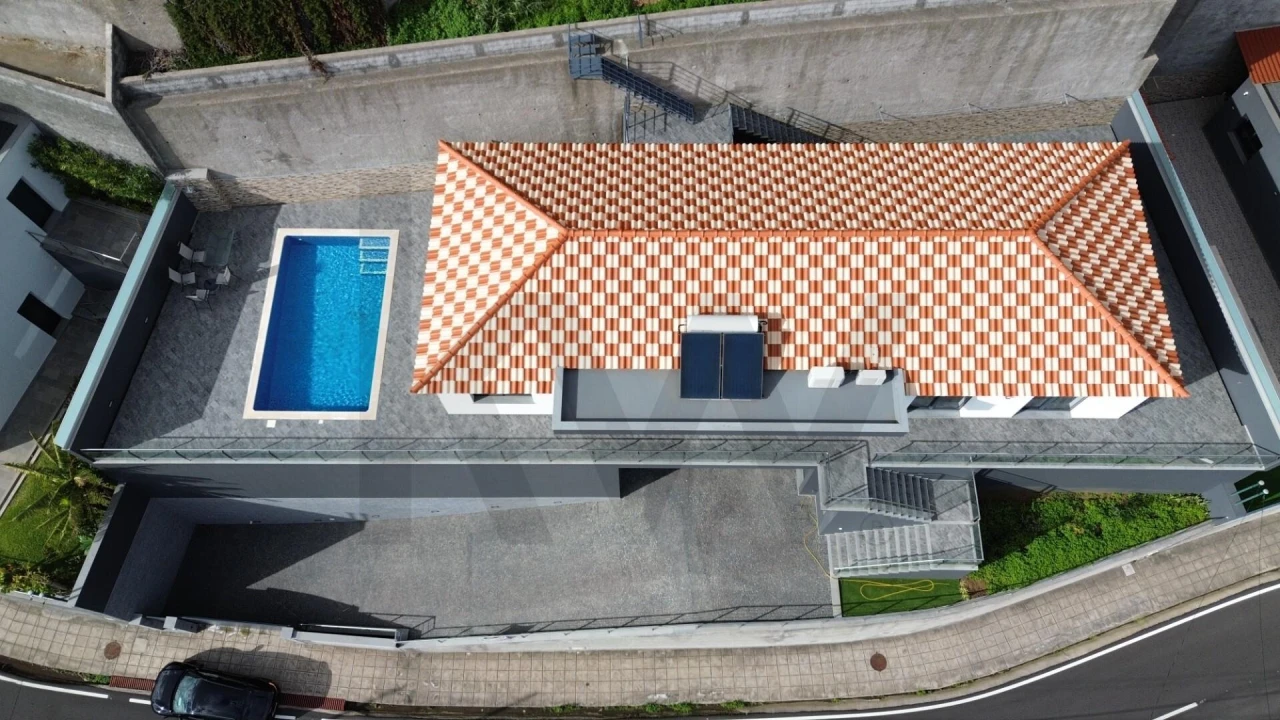 Moradia T3 para Venda em Ribeira Brava Foto 26