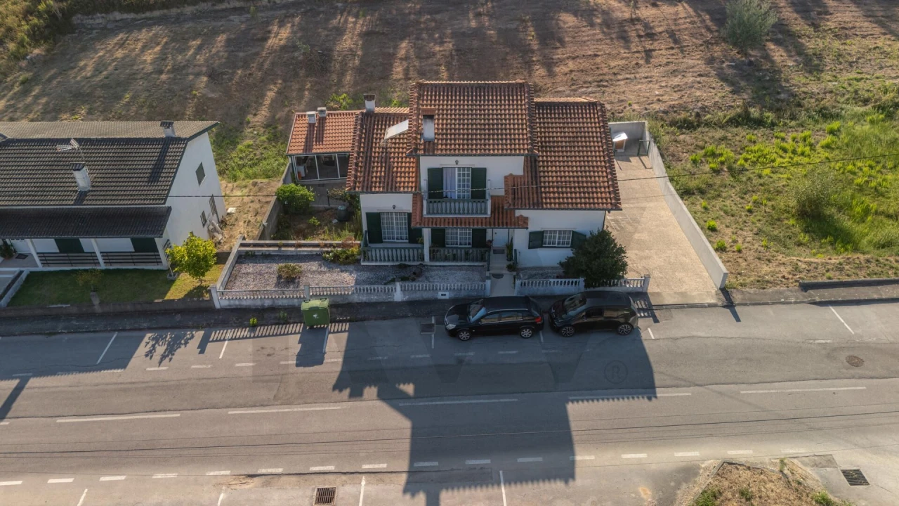 Moradia T3 para Venda em Poiares (Santo Andre) Foto 55