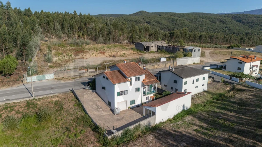 Moradia T3 para Venda em Poiares (Santo Andre) Foto 61