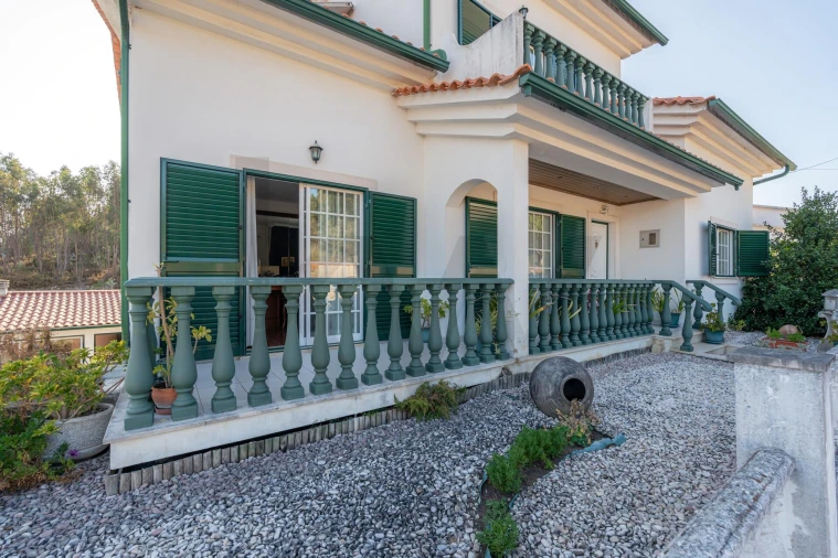 Moradia T3 para Venda em Poiares (Santo Andre)