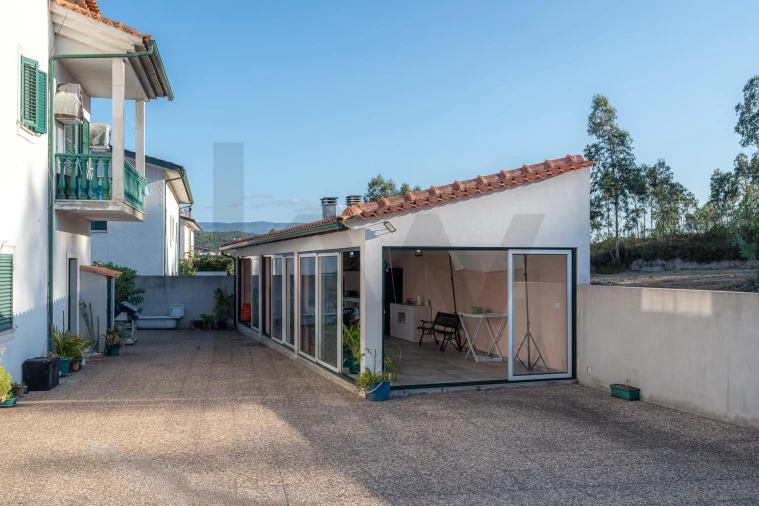 Moradia T3 para Venda em Poiares (Santo Andre) Foto 51