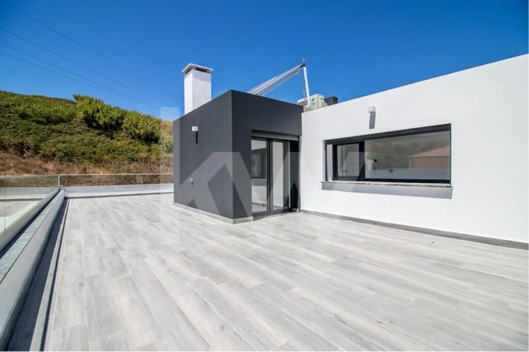 Moradia T4 para Venda em Pontinha e Famões Foto 37