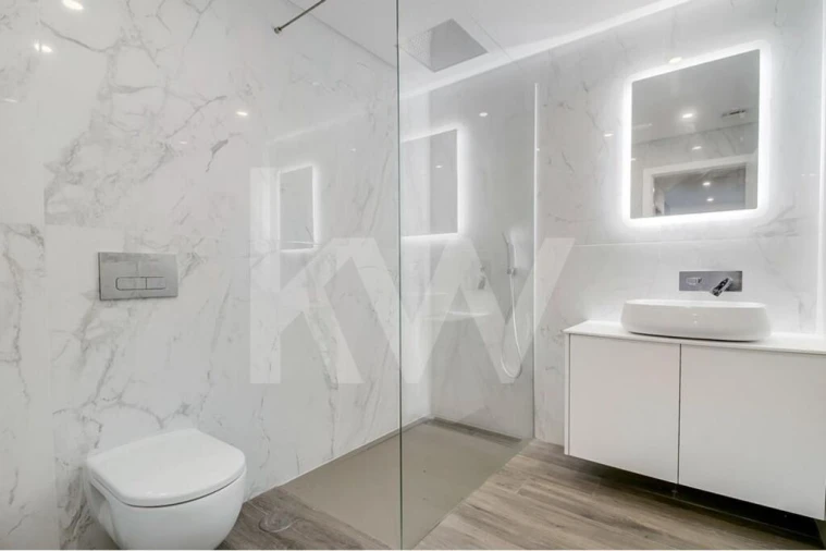 Moradia T4 para Venda em Pontinha e Famões Foto 44