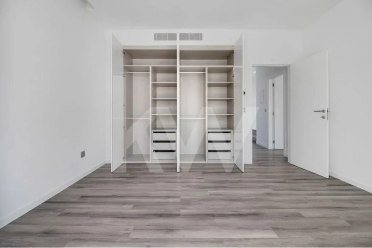 Moradia T4 para Venda em Pontinha e Famões Foto 25