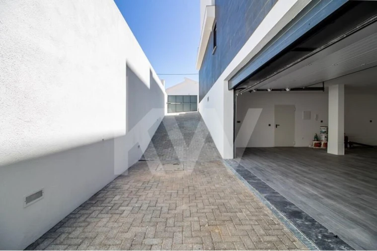 Moradia T4 para Venda em Pontinha e Famões Foto 38