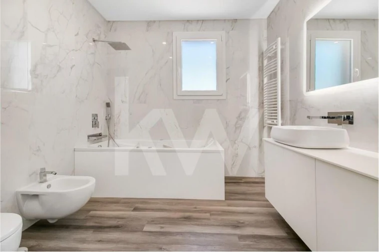 Moradia T4 para Venda em Pontinha e Famões Foto 26