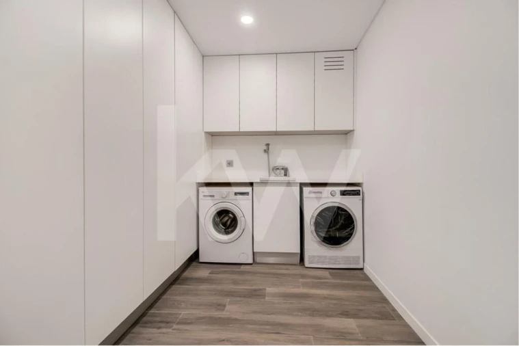 Moradia T4 para Venda em Pontinha e Famões Foto 43