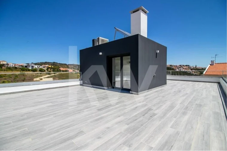 Moradia T4 para Venda em Pontinha e Famões Foto 36