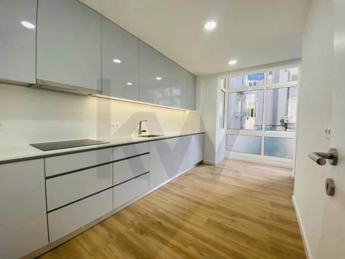 Apartamento T3 para Venda em Alfragide