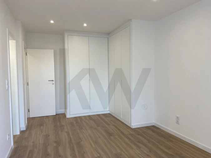 Apartamento T3 para Venda em Alfragide Foto 15