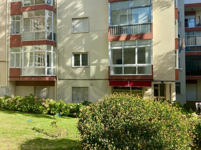 Apartamento T3 para Venda em Alfragide Foto 18