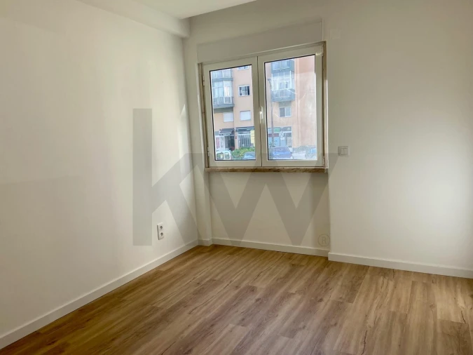 Apartamento T3 para Venda em Alfragide Foto 8