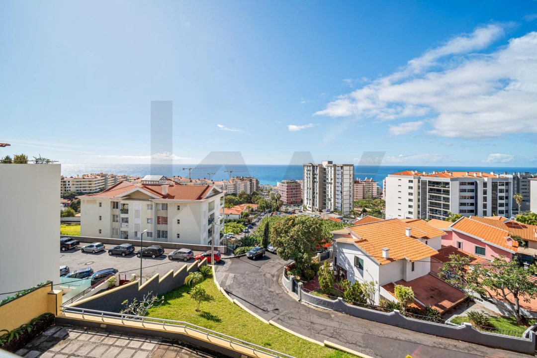 Moradia T7 para Venda em São Martinho Foto 62
