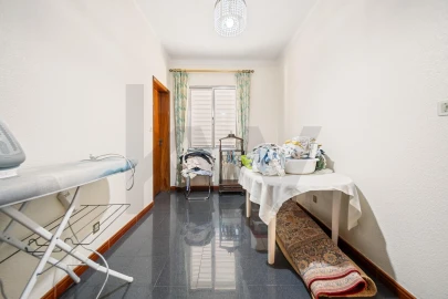 Moradia T7 para Venda em São Martinho