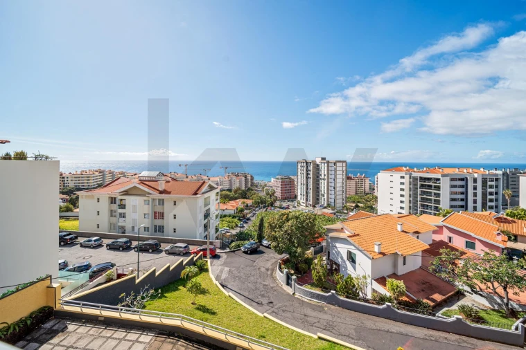 Moradia T7 para Venda em São Martinho Foto 62