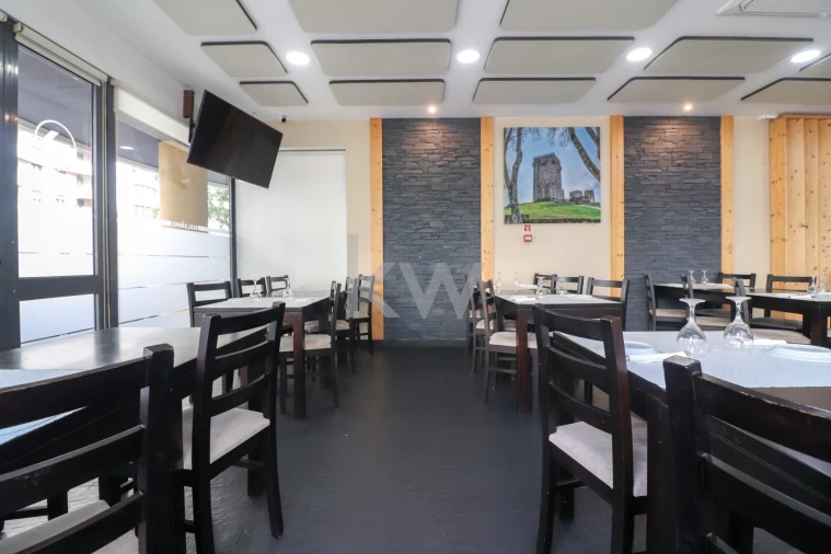 Loja para Venda em Loures Foto 3