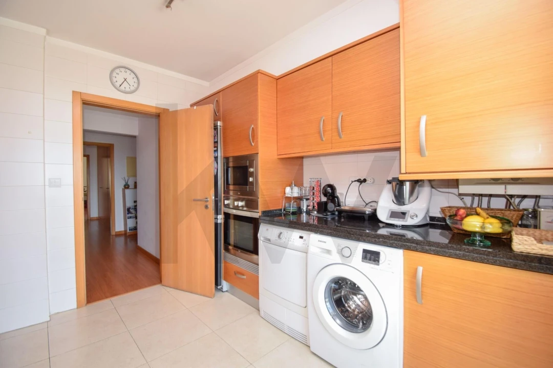 Apartamento T3 para Venda em Alcabideche Foto 14