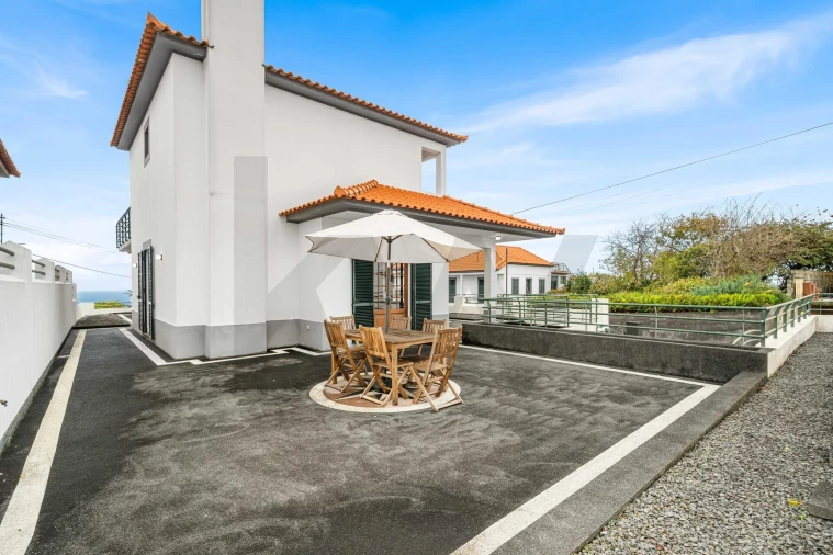 Moradia T3 para Venda em Santana Foto 2