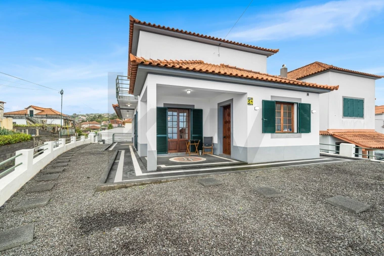 Moradia T3 para Venda em Santana Foto 28