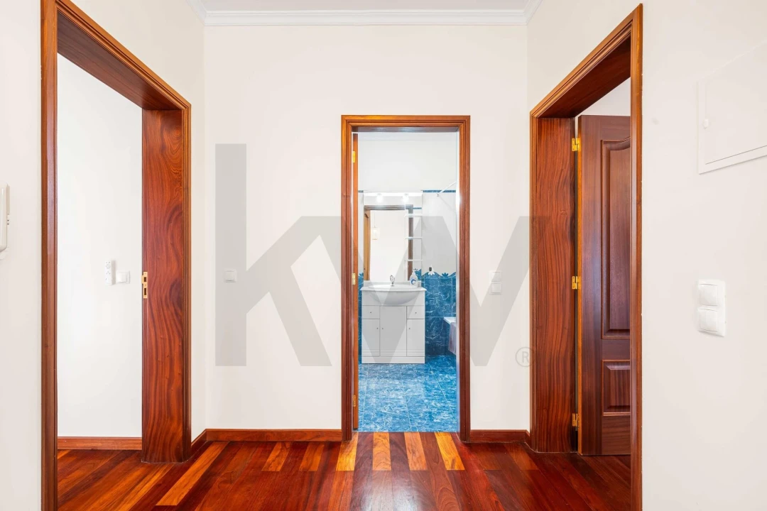 Moradia T3 para Venda em Santana Foto 52