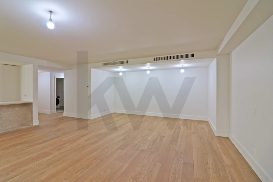 Apartamento T3 para Venda em Santo António Foto 4
