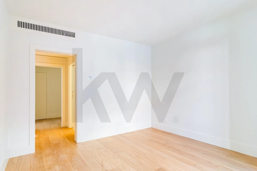 Apartamento T2 para Venda em Santo António Foto 10