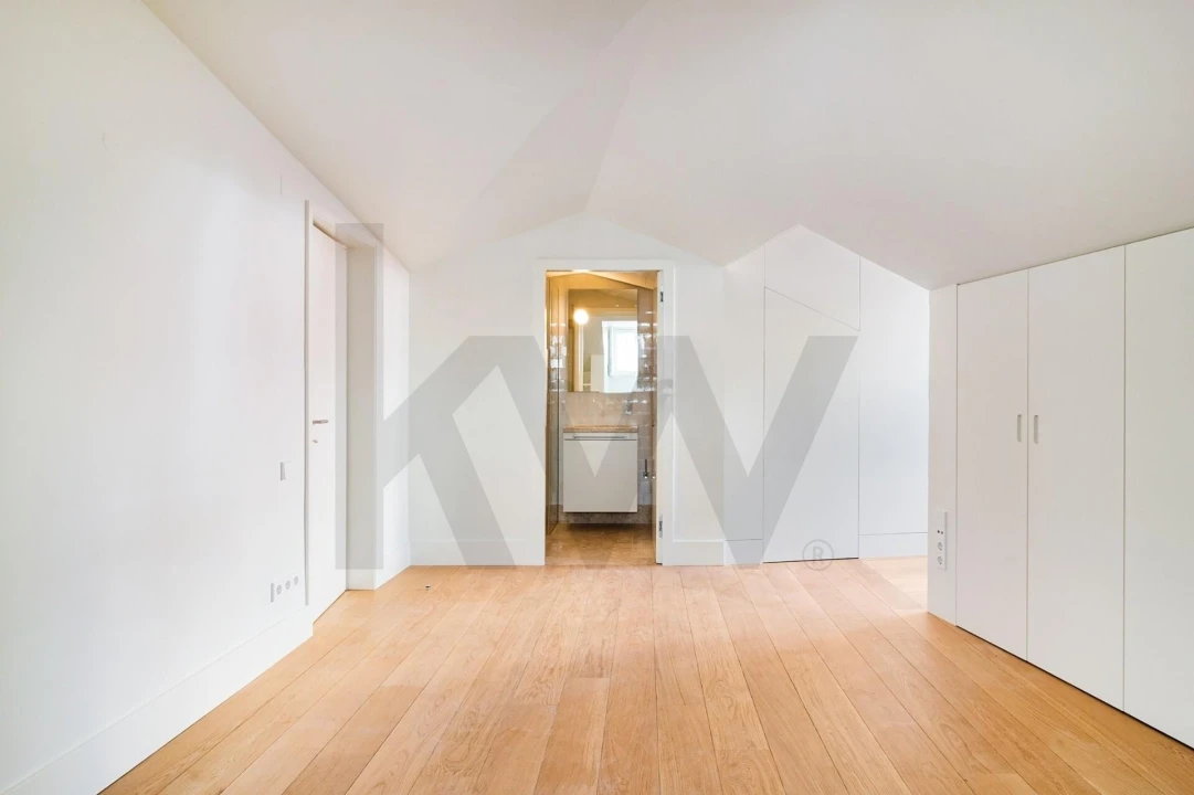 Apartamento T2 para Venda em Santo António Foto 16