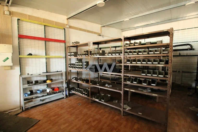 Armazém para Venda em Eiras e São Paulo de Frades Foto 16