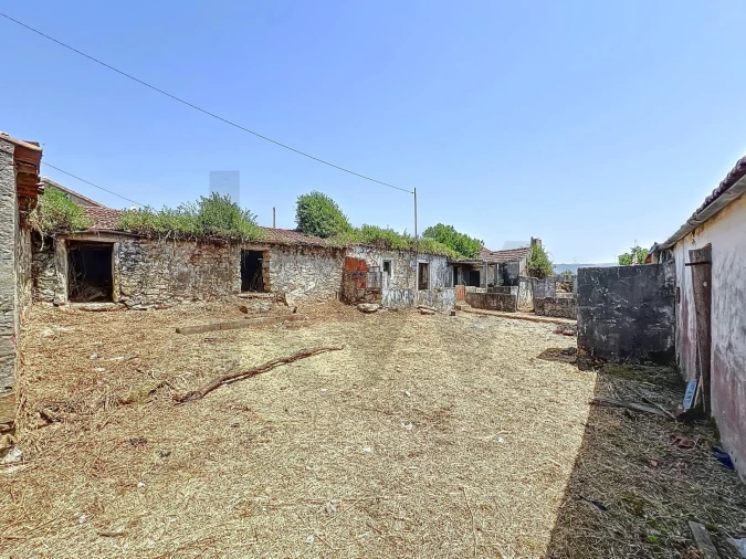 Quinta T3 para Venda em Evora de Alcobaça Foto 9