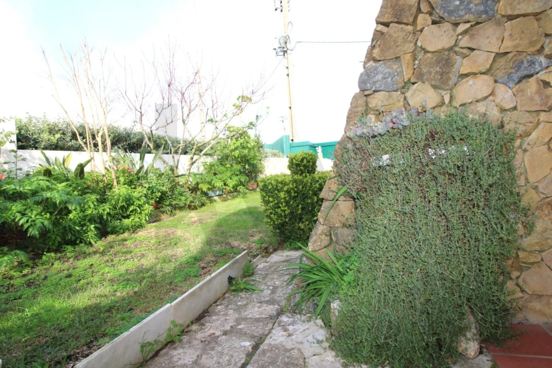 Moradia T3 para Venda em Carvoeira Foto 62