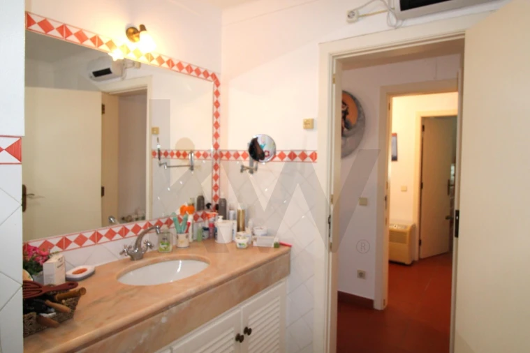 Moradia T3 para Venda em Carvoeira Foto 29