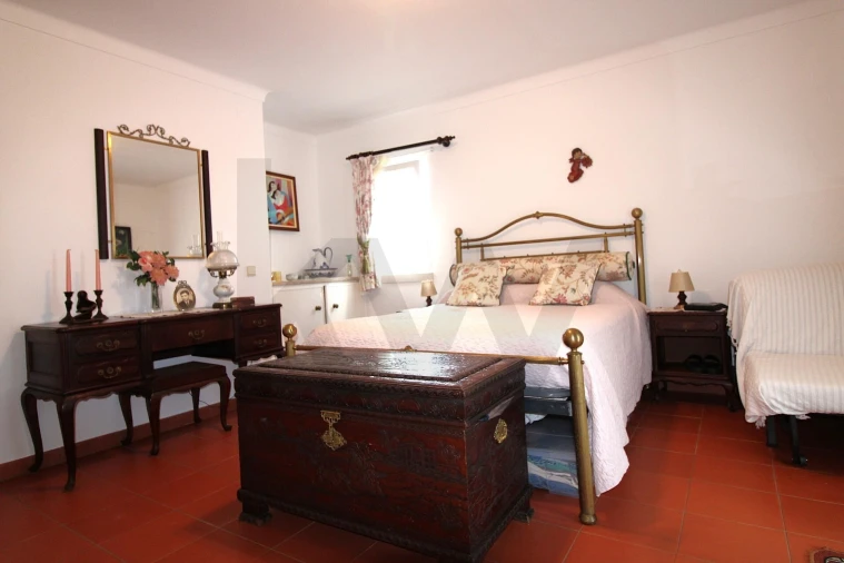 Moradia T3 para Venda em Carvoeira Foto 32